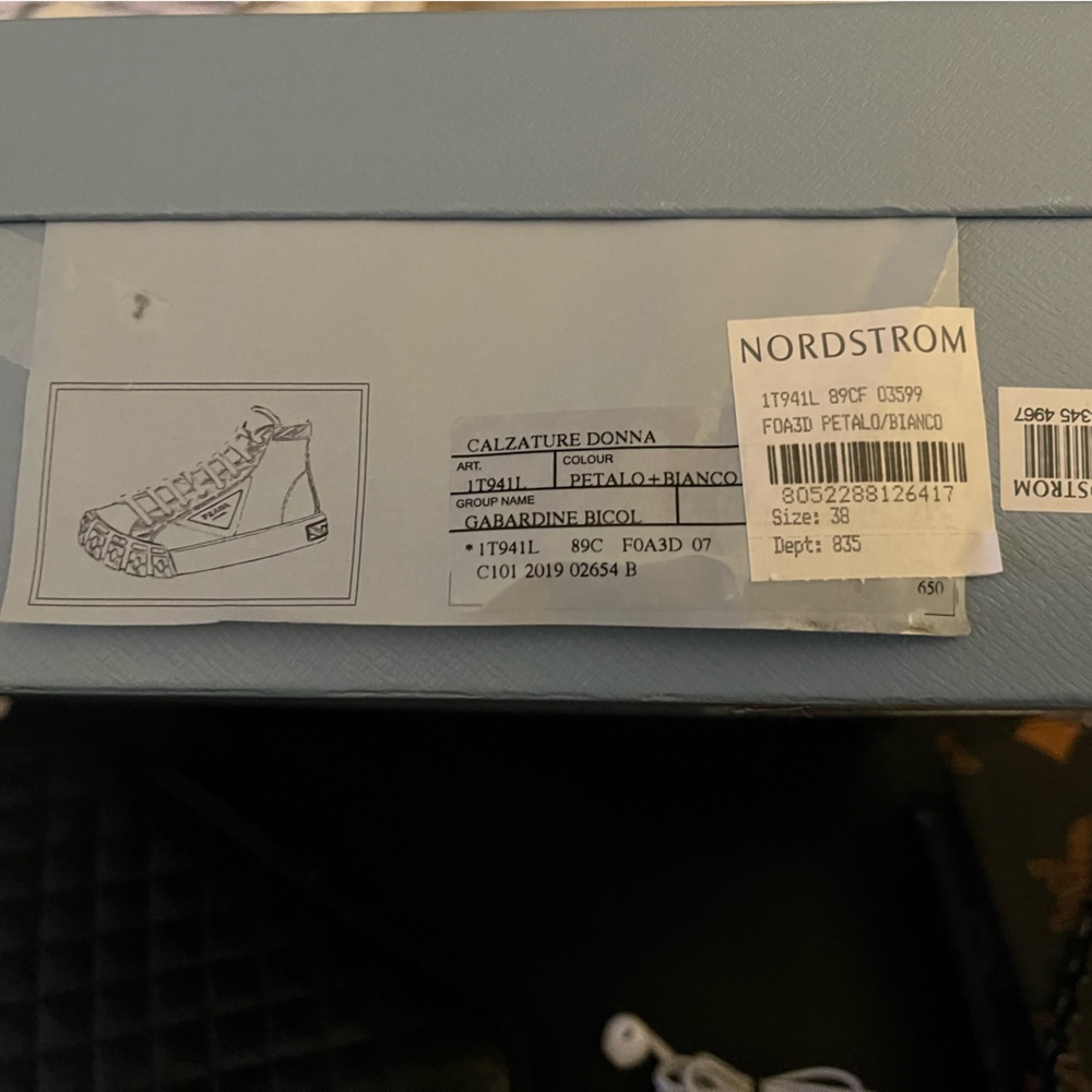 Designer sneakers - Picture 2 of 4